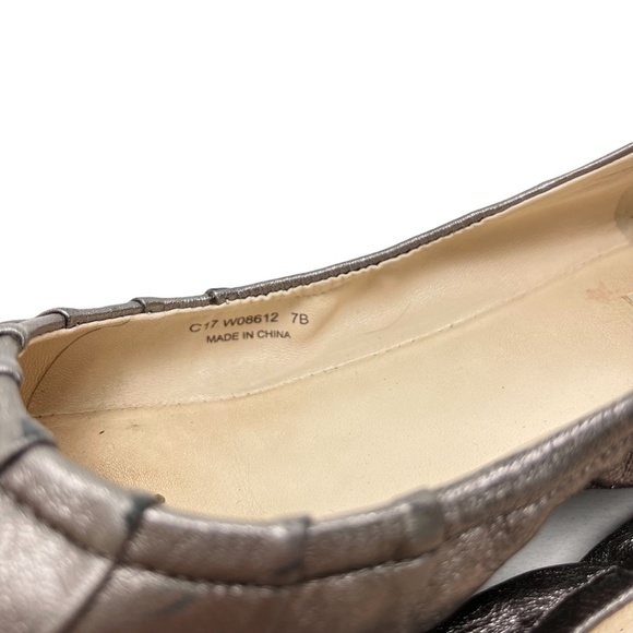 COLE HAAN Pewter Pleated Ballet Flats Slip On Loafers Genuine Leather Metallic 7 - Picture 14 of 16